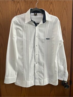 Guayaberas Finas C&A White 100% Linen Guayabera Shirt Navy Polka Dot Trim S/M